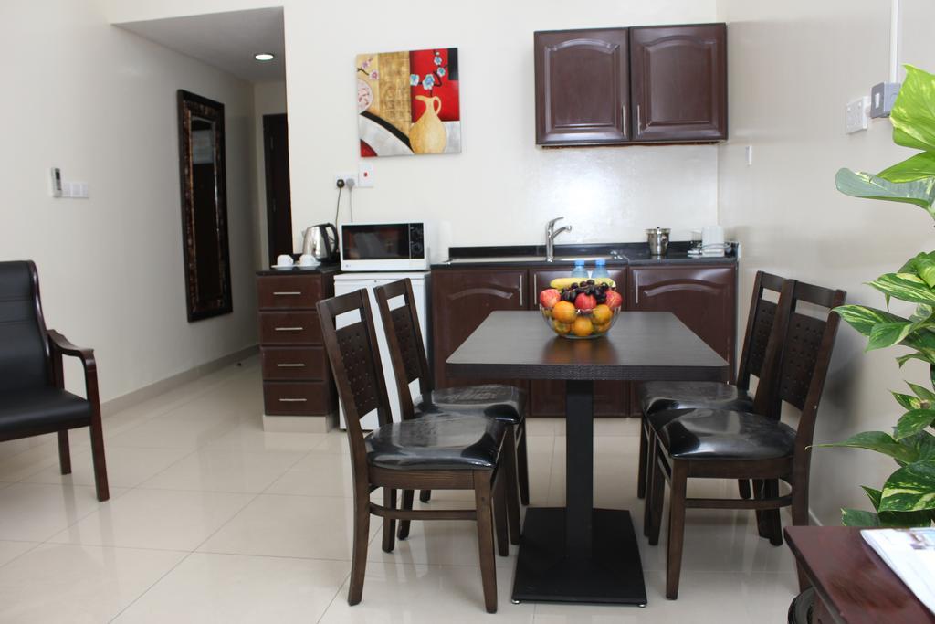 Reem Hotel Apartments Al Khuwayrīyah Buitenkant foto
